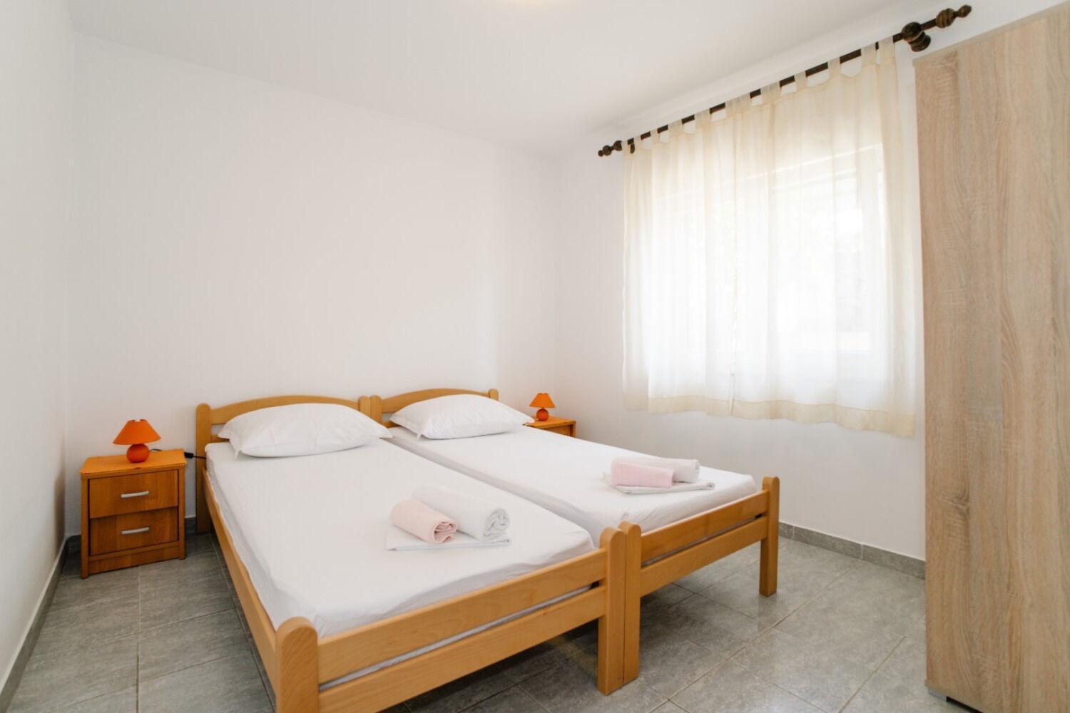 Apartments Petri - Close To The Sea Tisno Exterior photo
